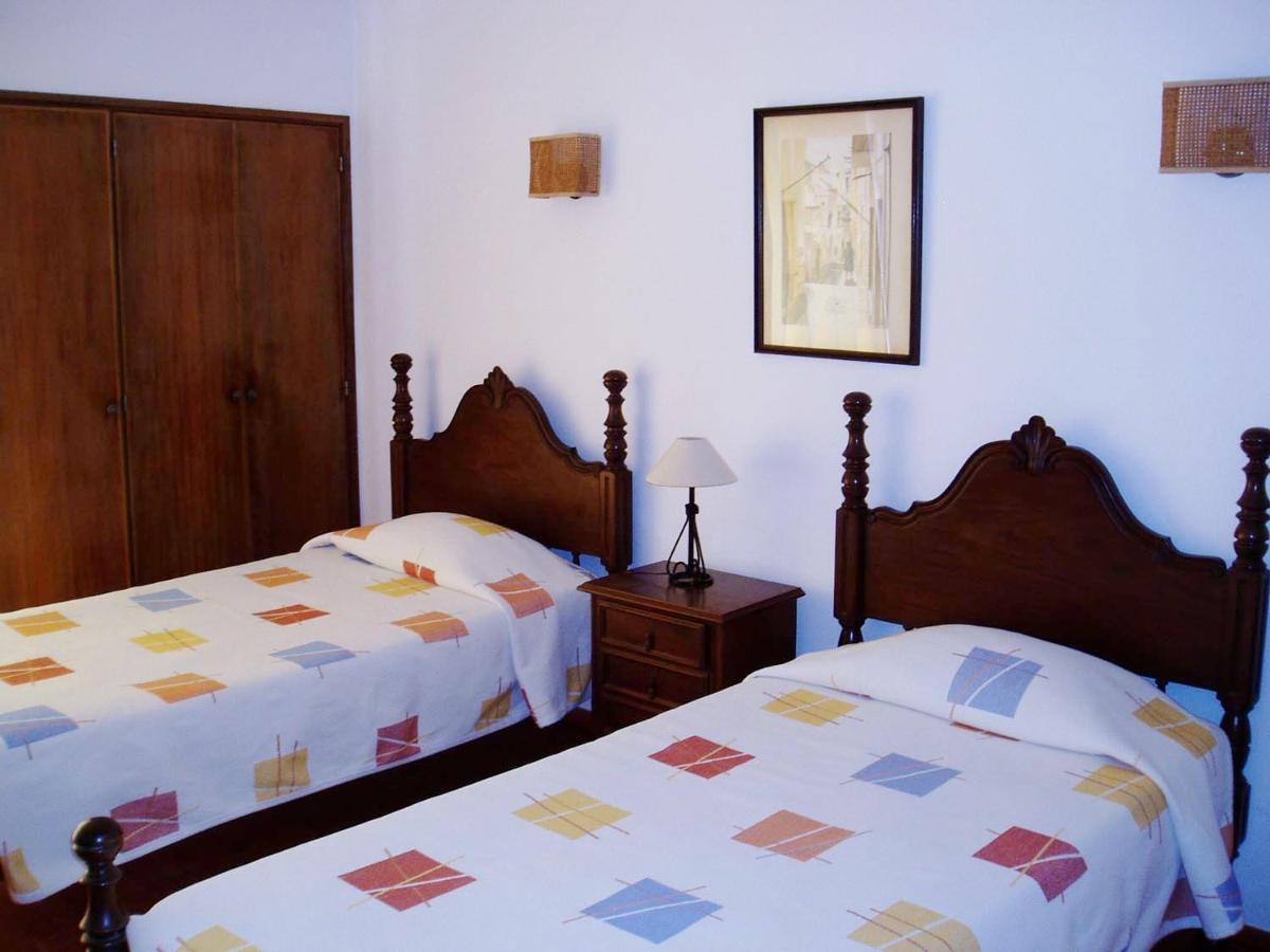 Apartamentos Salema Praia Club 外观 照片