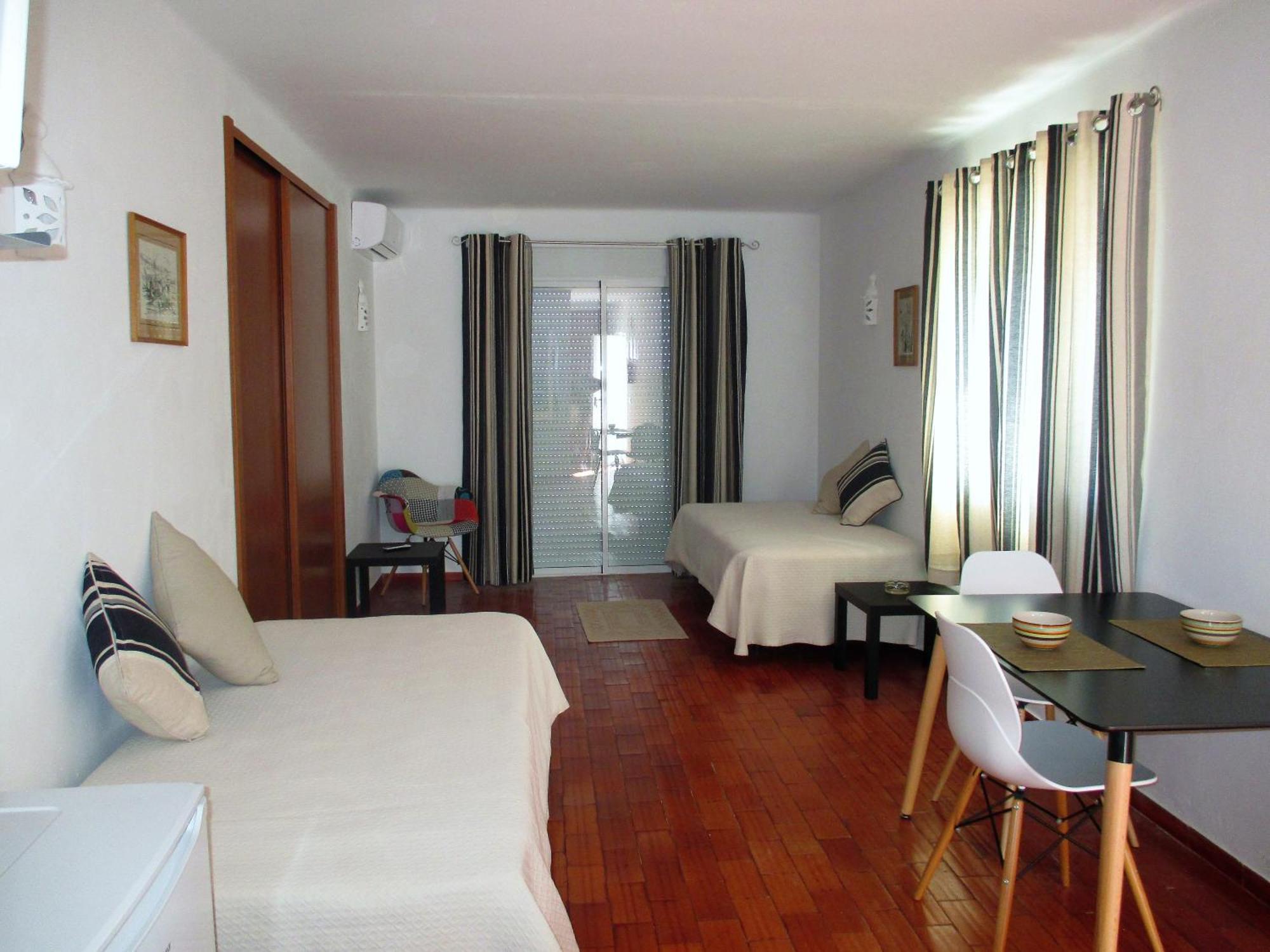 Apartamentos Salema Praia Club 外观 照片