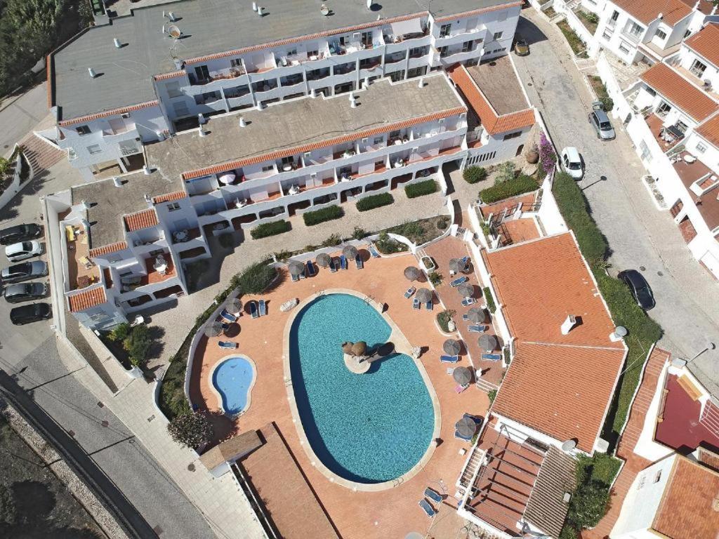 Apartamentos Salema Praia Club 外观 照片