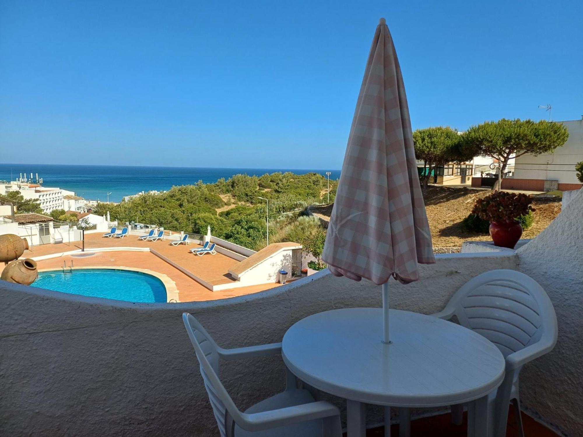 Apartamentos Salema Praia Club 外观 照片