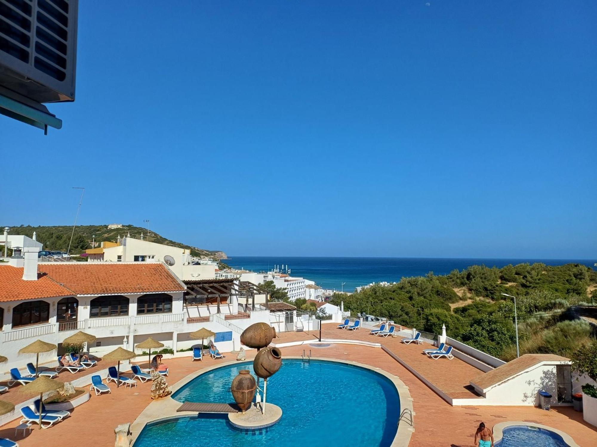 Apartamentos Salema Praia Club 外观 照片