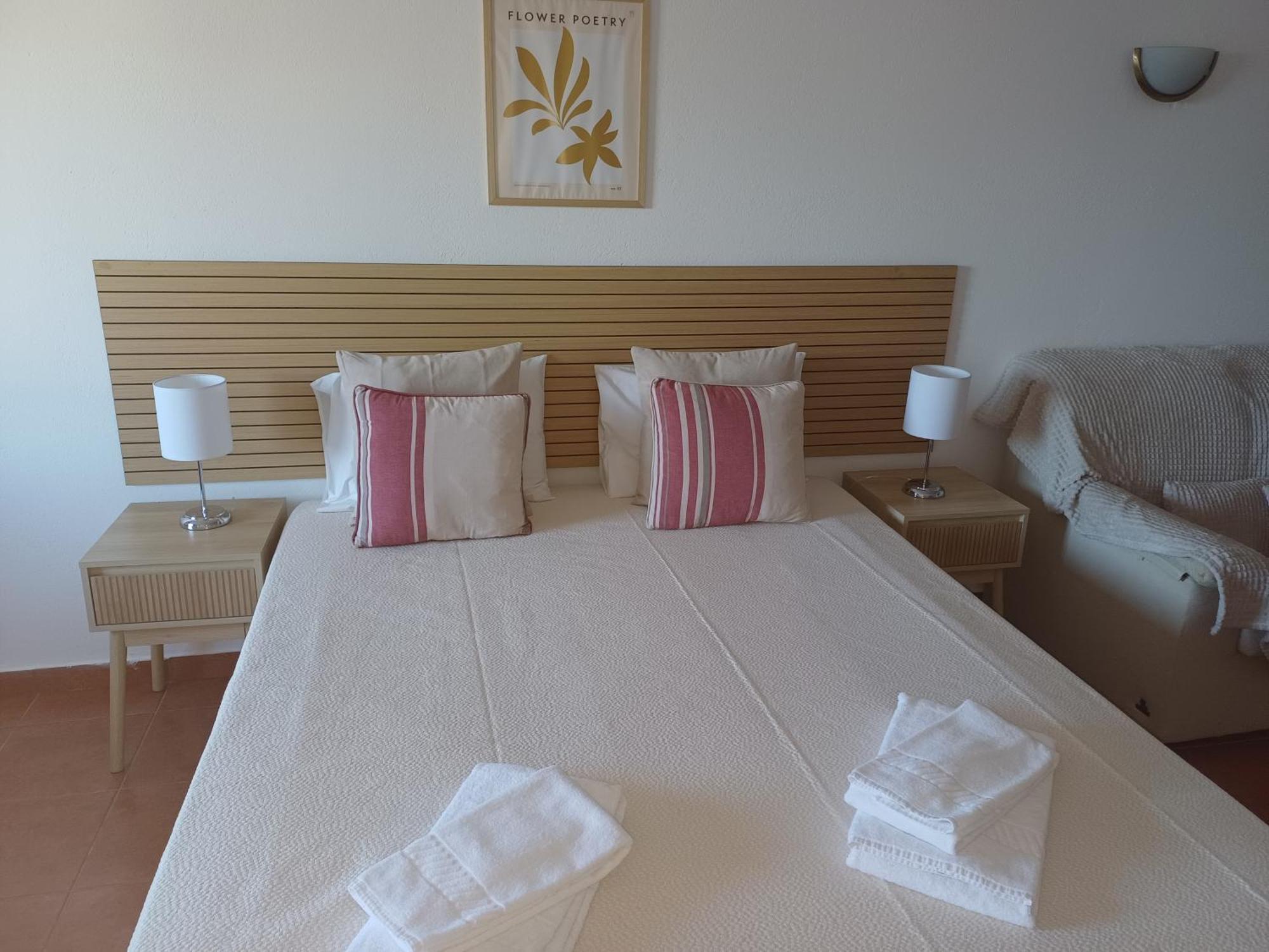 Apartamentos Salema Praia Club 外观 照片