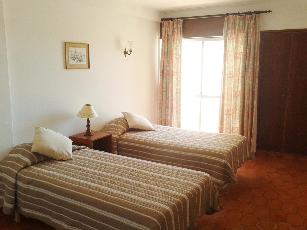 Apartamentos Salema Praia Club 外观 照片